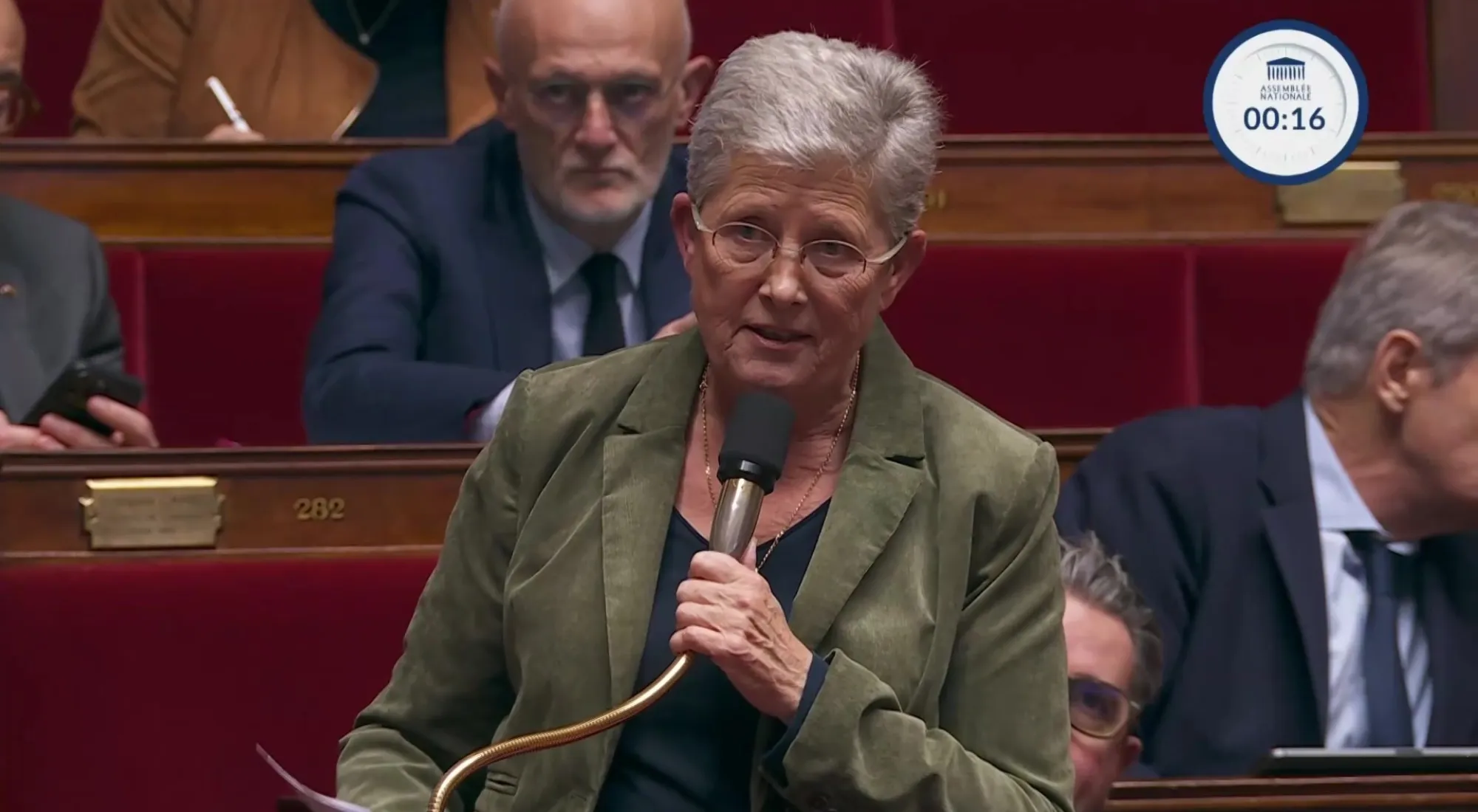 Geneviève Darrieussecq&nbsp;: «&nbsp;Je crois qu'il faut saluer les bonnes nouvelles comme le remboursement des fauteuils roulants&nbsp;»